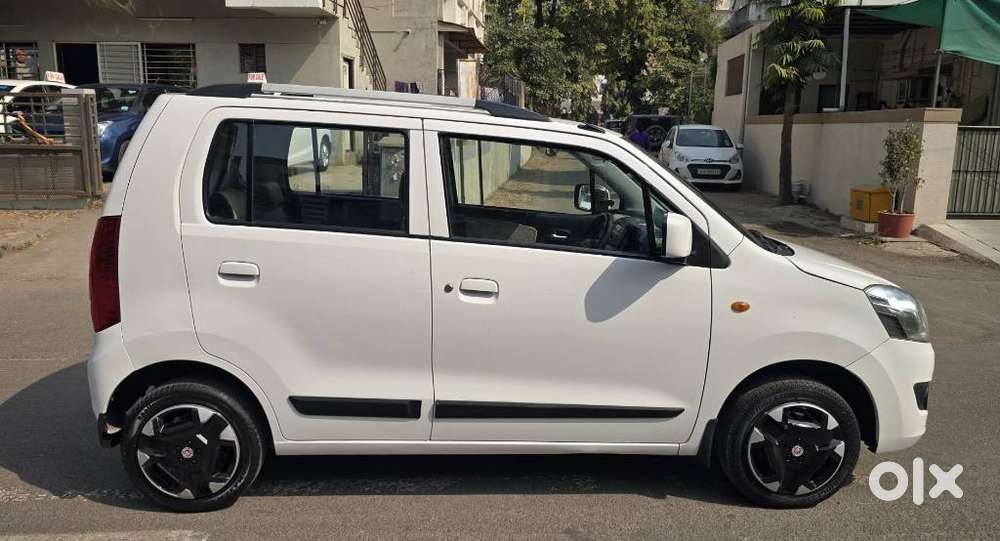 Maruti Suzuki Wagon R Vxi Amt1.2, 2017, Petrol