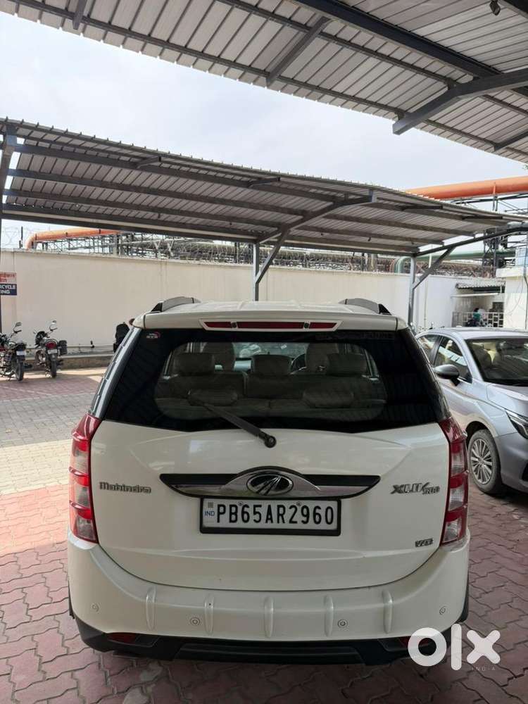 Mahindra Xuv500 W9 2018 Diesel 144000 Km Driven