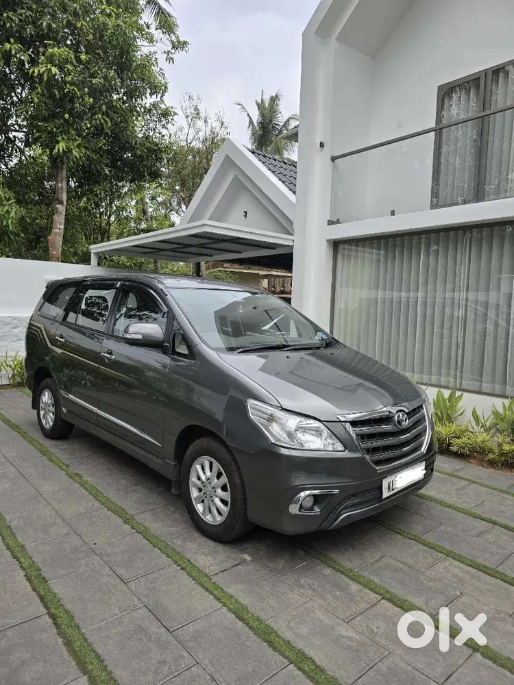 Toyota Innova 2013 Diesel 86000 Km Driven