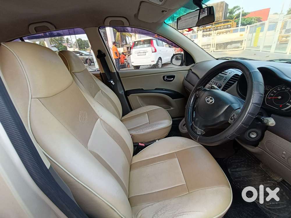 Hyundai I10 Sportz At, 2010, Petrol
