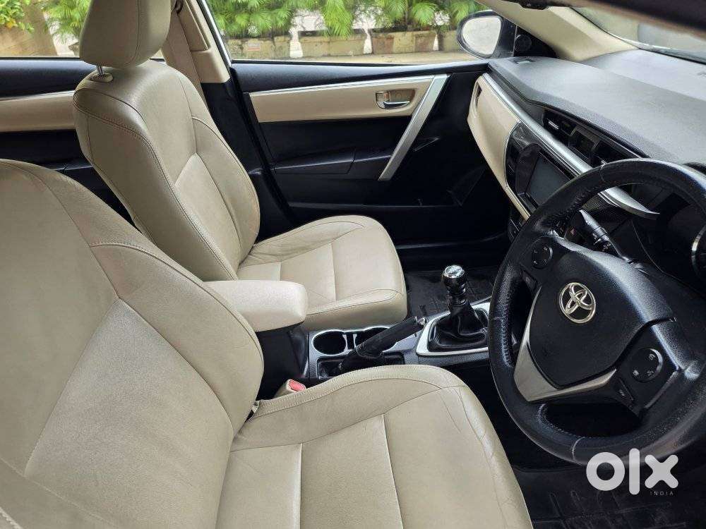 Toyota Corolla Altis Gl Mt, 2015, Petrol