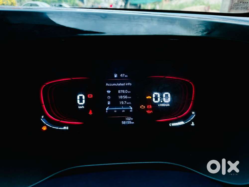 Kia Carens 1.5 Luxury Plus Diesel 6 Str, 2022, Diesel