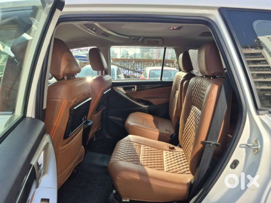 Toyota Innova Crysta