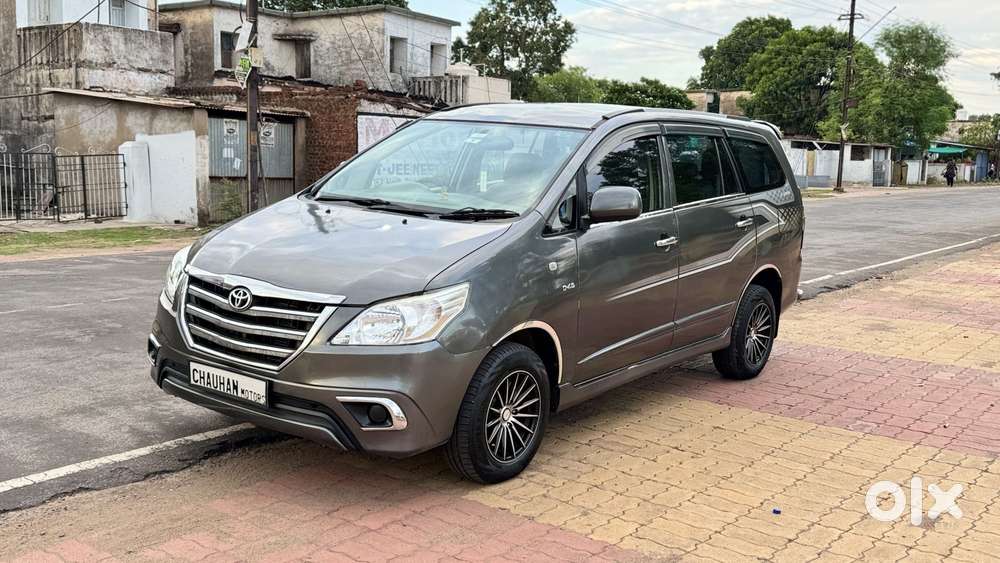 Toyota Innova 2.5 Gx 7 Seater Bs Iv, 2014, Diesel