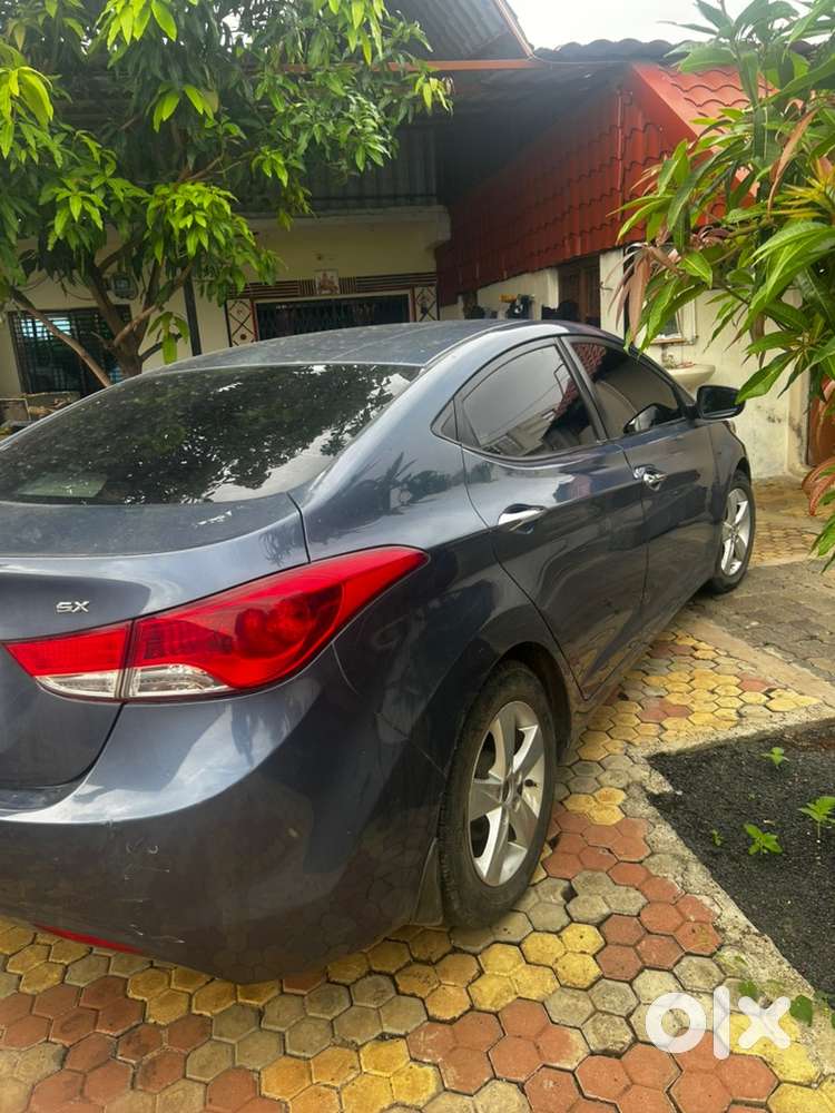 Hyundai Elantra 2012 Cng & Hybrids Well Maintained