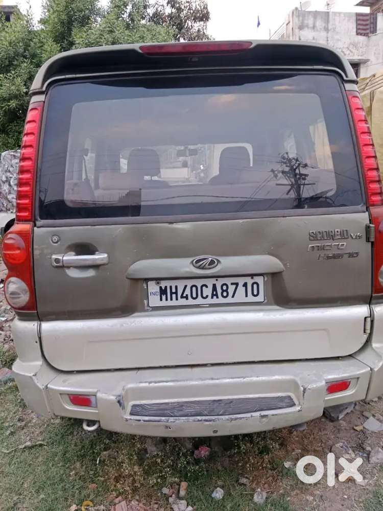 Scorpio  9 Seater All Condition Ok Engine Very Okay Model Number 2010