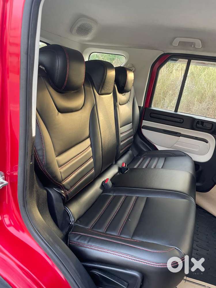 Mahindra Thar Roxx Mx3 Diesel Mt 2wd, 2025, Diesel