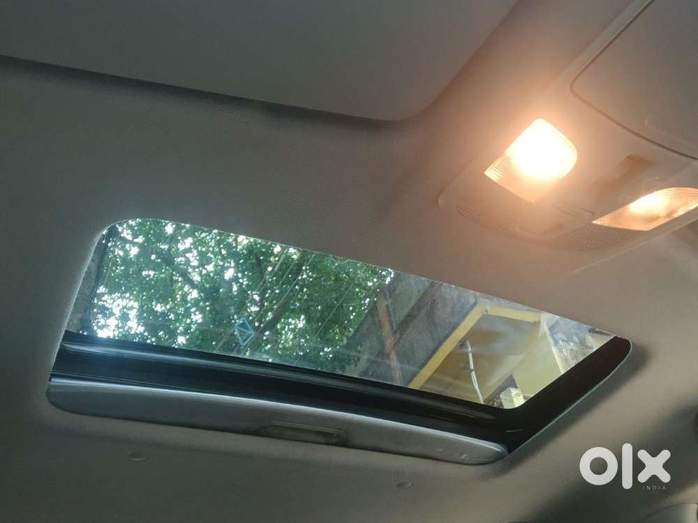 Maruti Suzuki Brezza 1.5 Zxi Smart Hybrid, 2023, Petrol