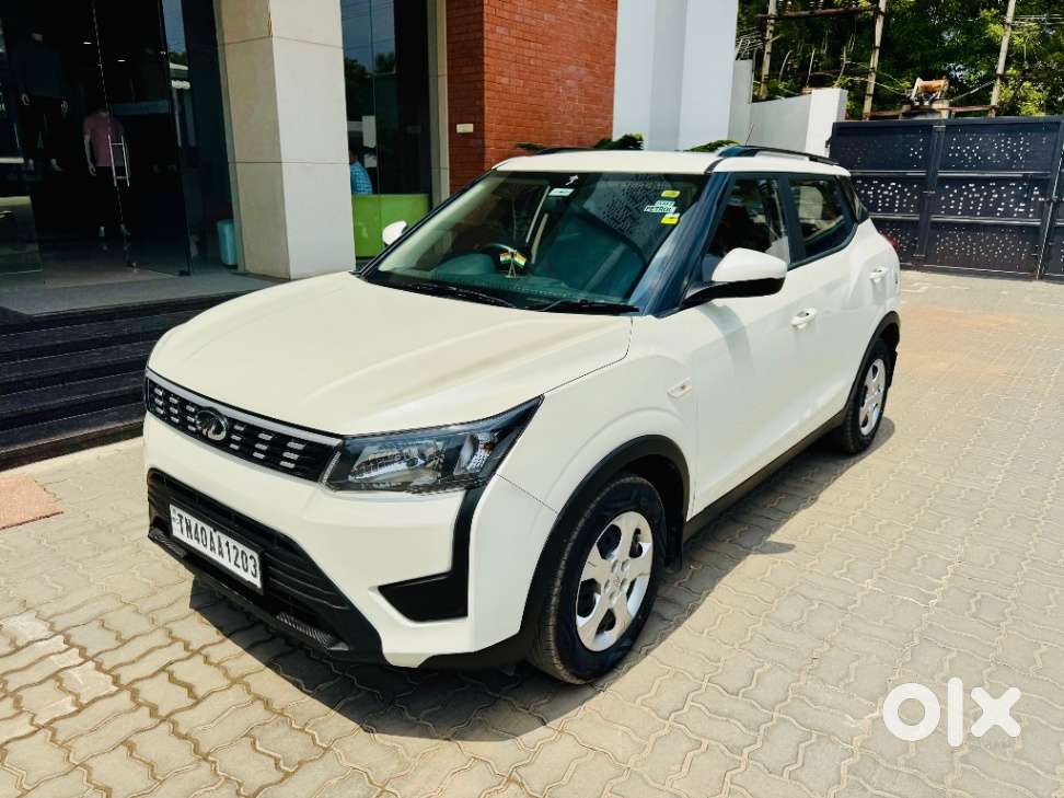 Mahindra Xuv300 1.2 W8 Amt Petrol, 2021, Petrol