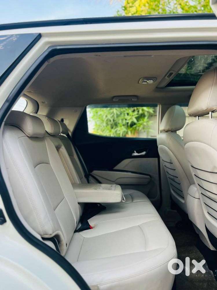 Mahindra Xuv300 W8 Option Diesel, 2021, Diesel