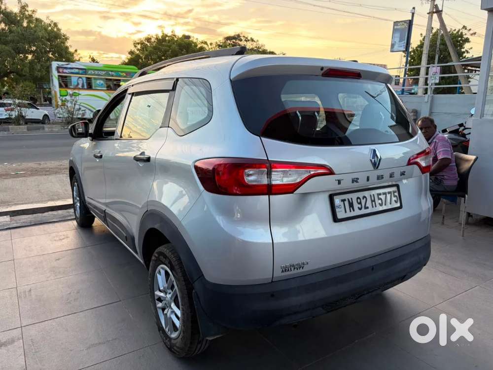 Renault Triber Rxl, 2022, Petrol