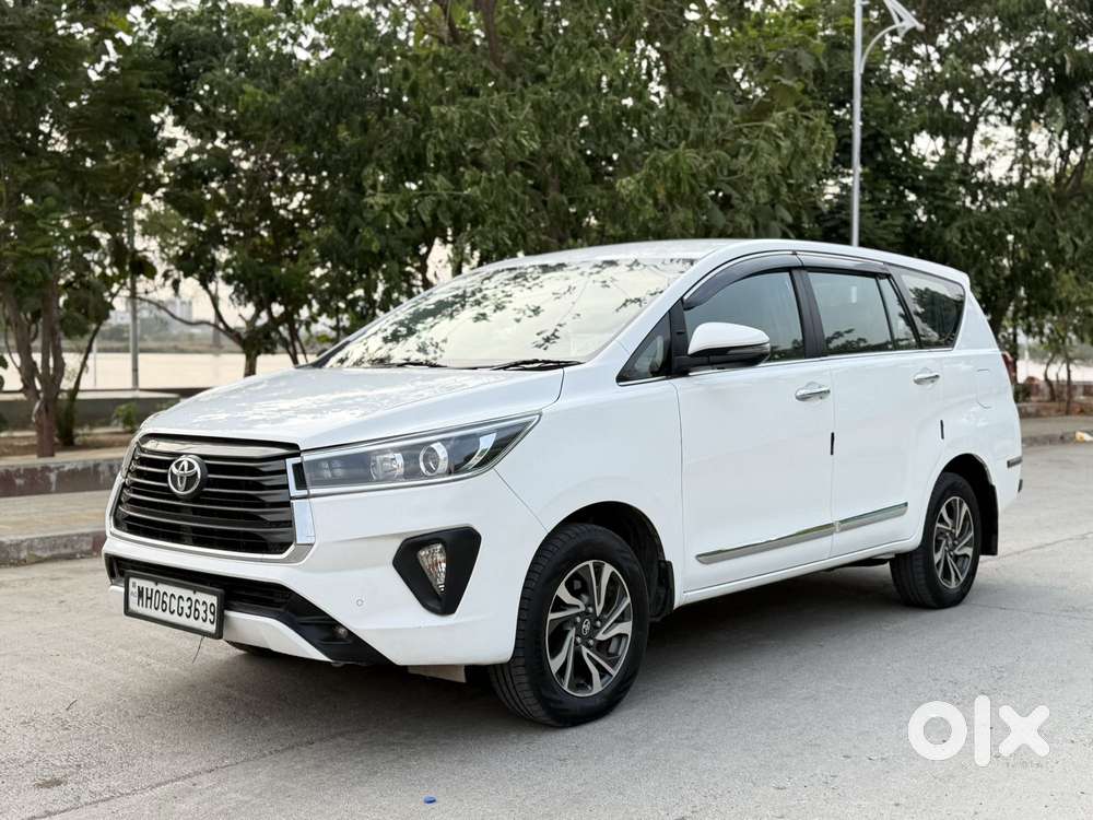 Toyota Innova Crysta 2.4 V 8 Str, 2022, Diesel
