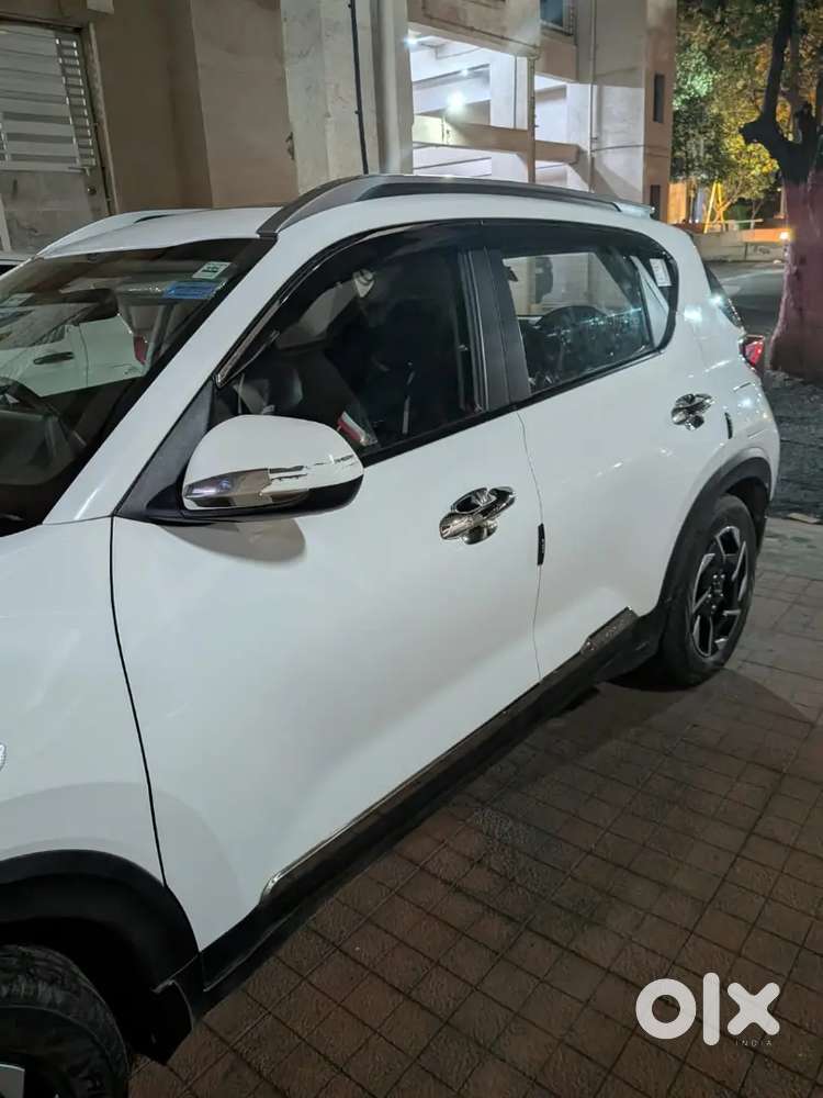 Kia Sonet 2024 Petrol 8500 Km Driven