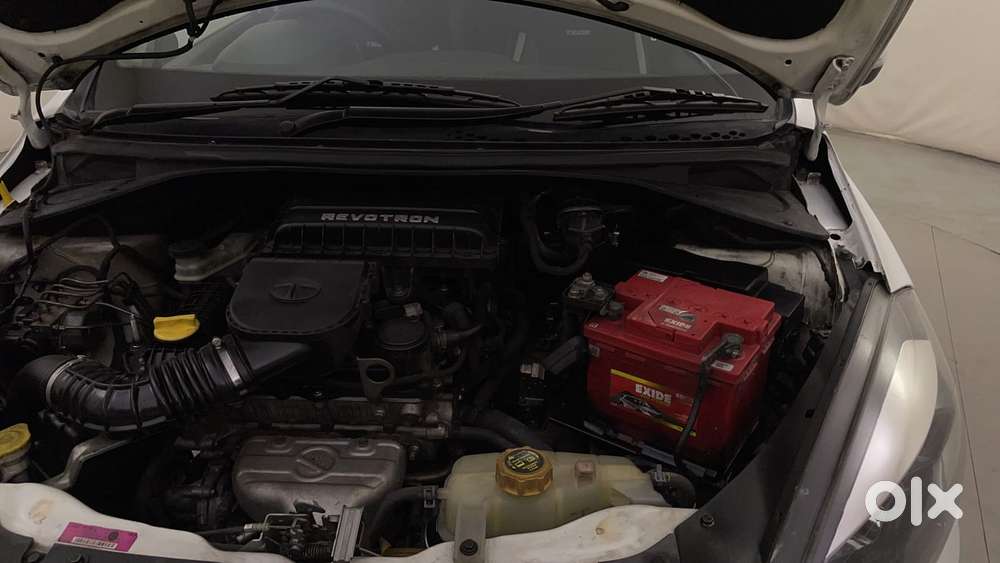 Tata Tigor Xza, 2018, Petrol