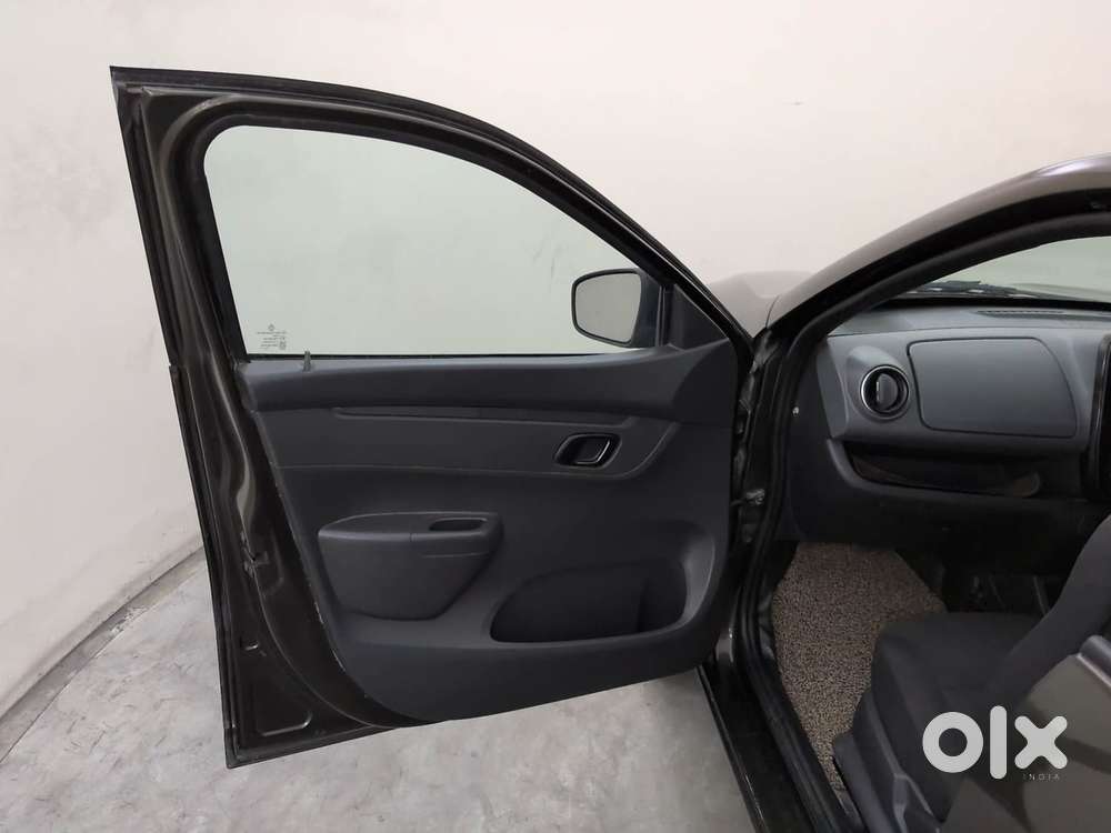 Renault Kwid 1.0 Rxt, 2015, Petrol