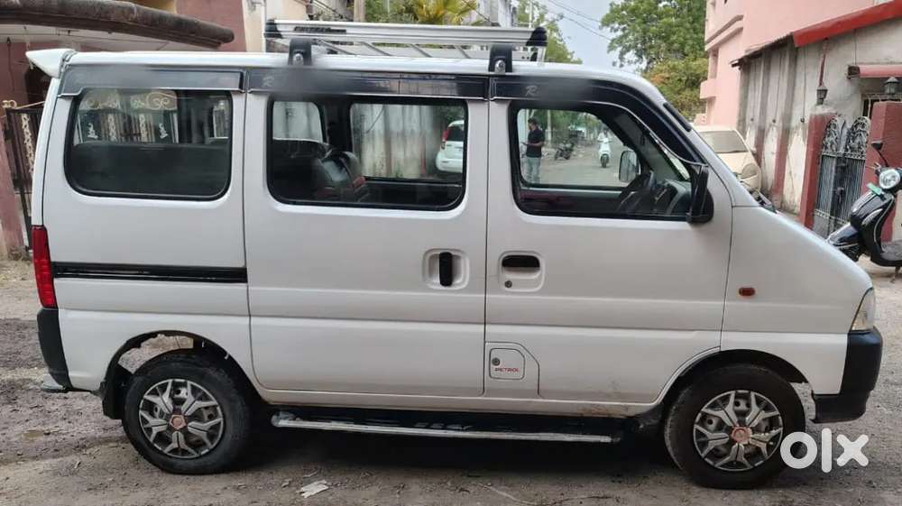 Maruti Suzuki Eeco 2024 Lpg + Petrol 30000 Km Driven