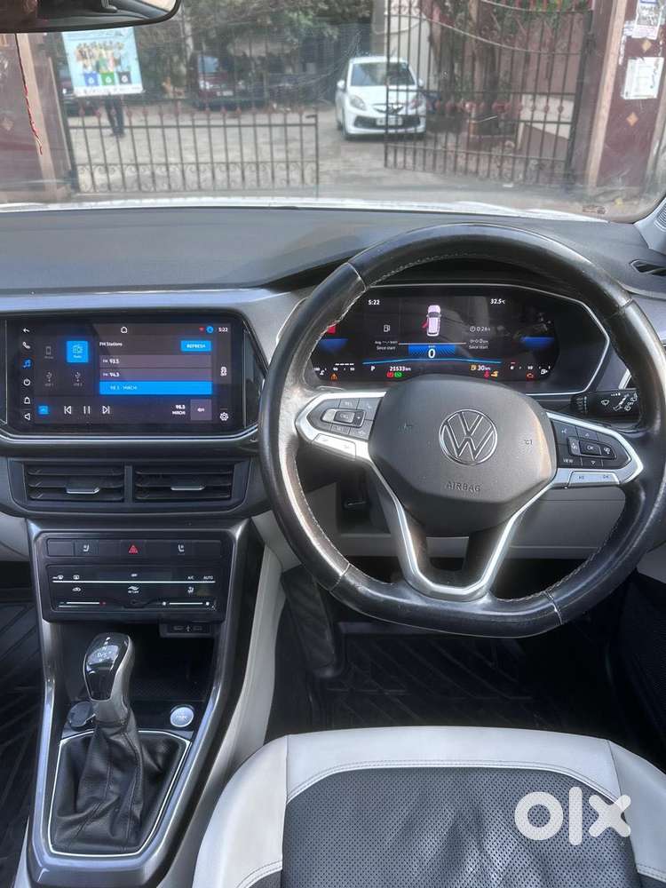 Volkswagen Taigun 1.0 Tsi Topline At, 2022, Petrol