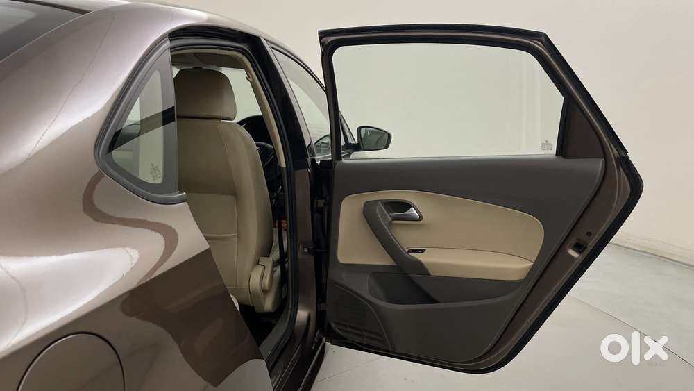 Volkswagen Vento 2013-2015 1.2 Tsi Highline At, 2016, Petrol