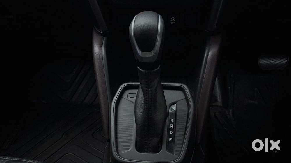 Maruti Suzuki Grand Vitara 1.5 Delta Smart Hybrid At, 2023, Petrol