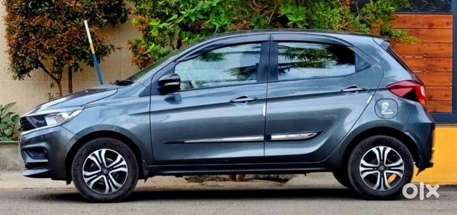 Tata Tiago, 2022, Petrol