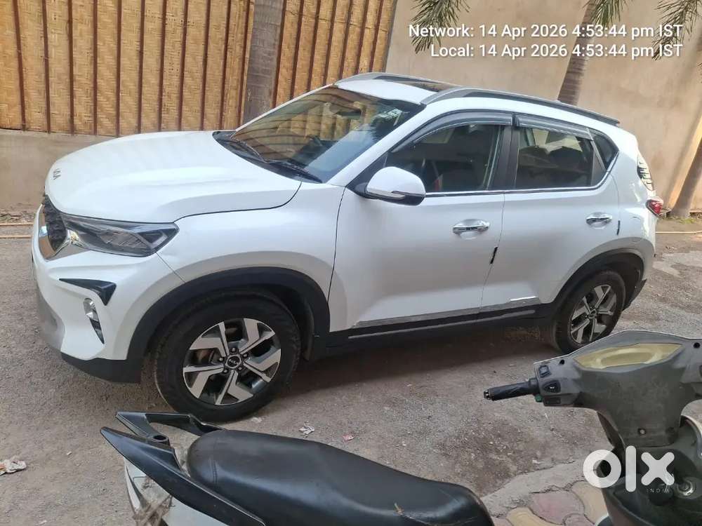 Both Keys 
Sunroof 
Pushbutton 
Alloywheel 
No. Exidental 
No. वर्क.