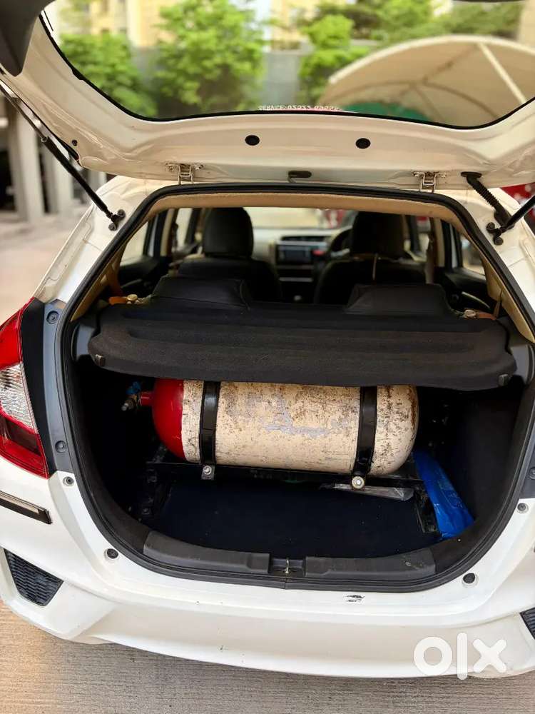 Honda Jazz 2015 Cng & Hybrids Well Maintained