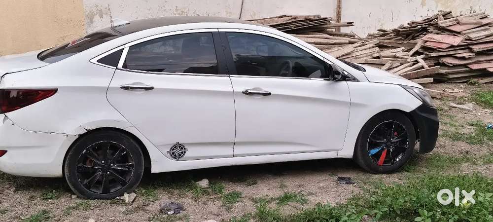 Hyundai Verna 1.4 Manual 2013