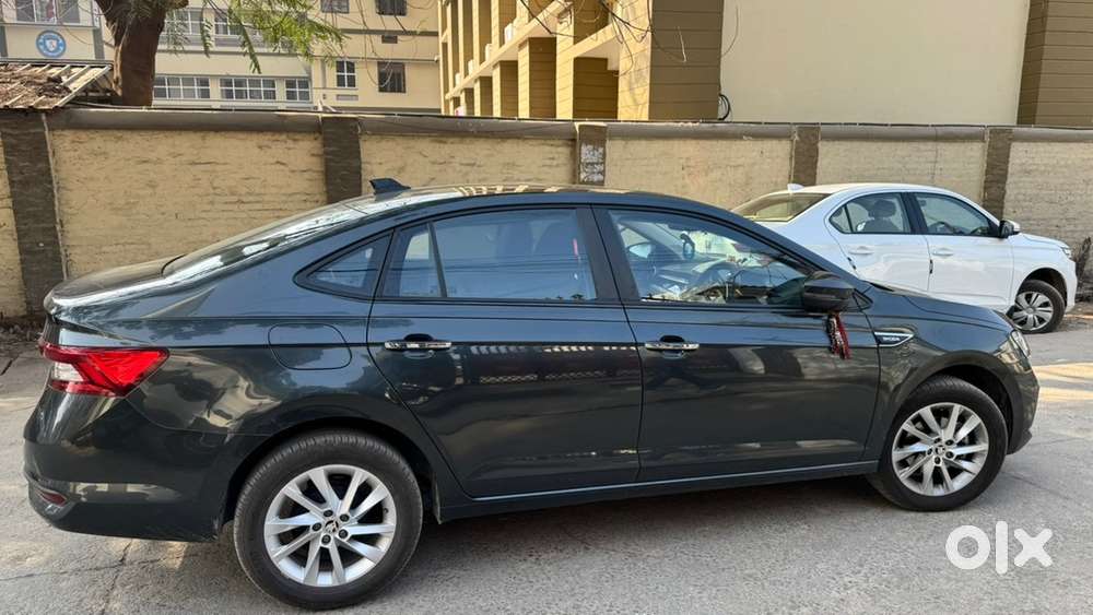 Skoda Slavia 1.0 2025 Urgent Sell