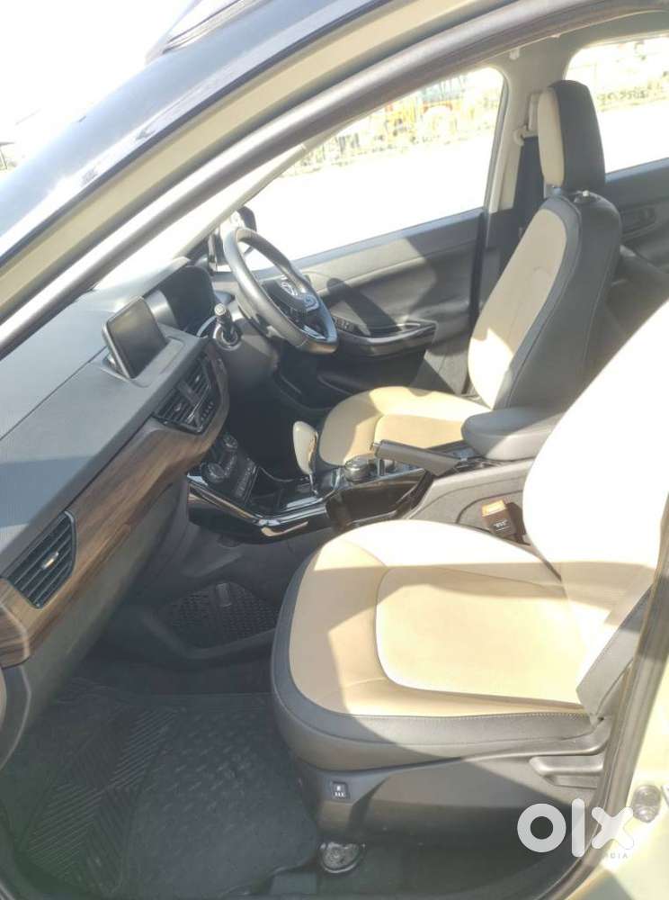 Tata Nexon Amt Xza Plus, 2023, Petrol