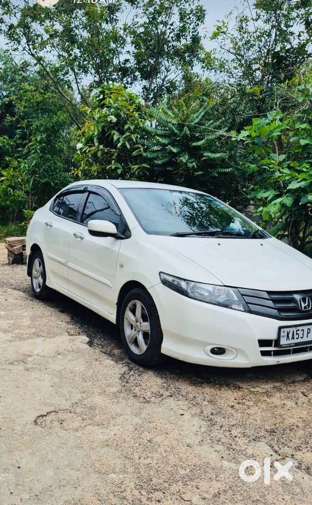 Honda City 1.5 V Mt – 2010 Model  ₹2.49 Lakh