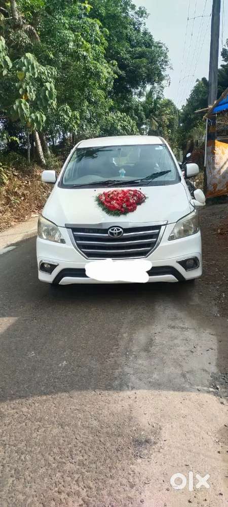 Innova 2.5 G4, White Colour