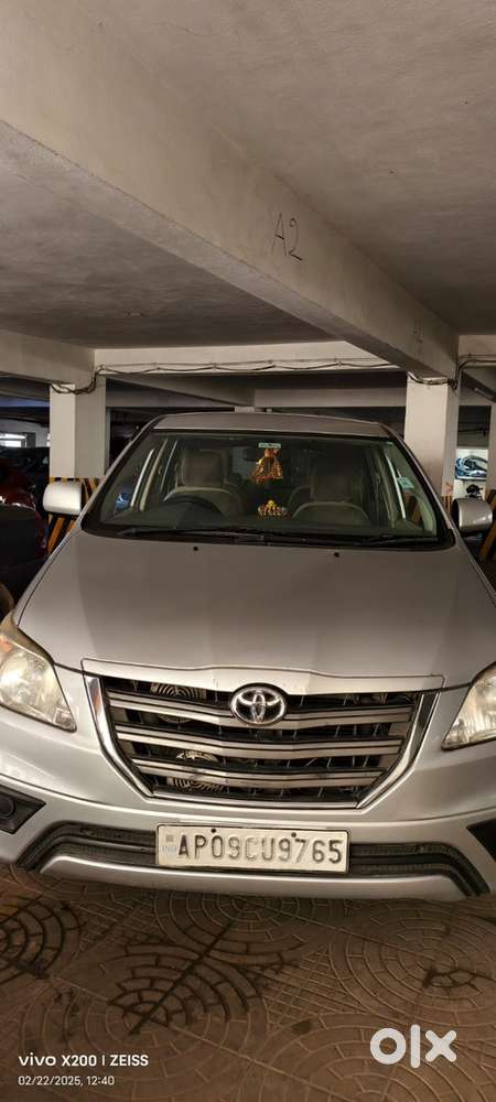 Toyota Innova Diesel 2014