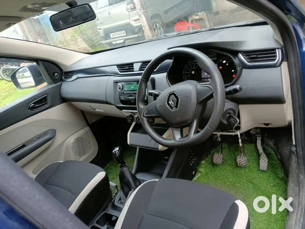 Renault Kiger 2023 Petrol In Excellent Condition, 7 Seaters