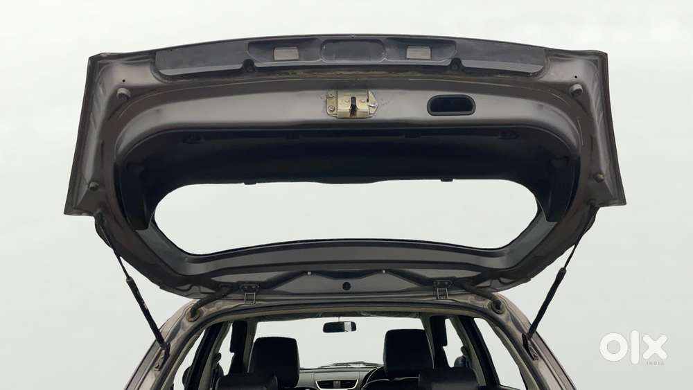 Maruti Suzuki Swift Lxi, 2015, Petrol