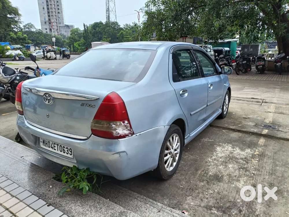 Toyota Etios 2011 Cng & Hybrids Well Maintained Car