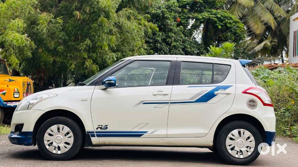 Maruti Suzuki Swift Vxi + Manual, 2013, Petrol