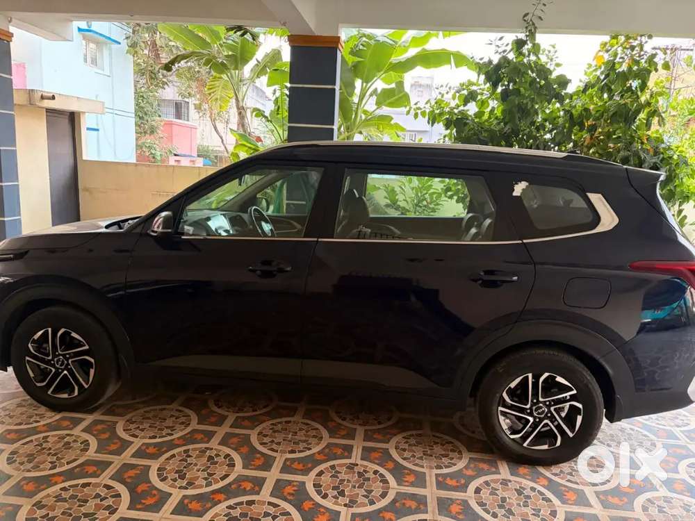 Kia Carens 2024 Diesel Well Maintained