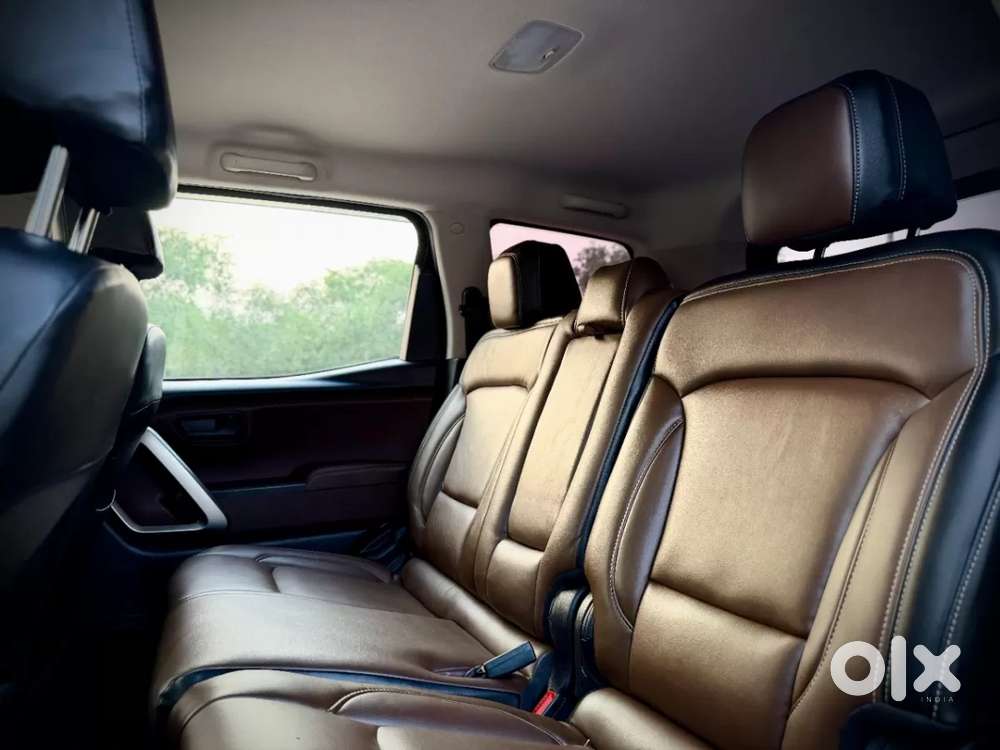 Mahindra Scorpio N Z2 Petrol Mt 7 Str, 2025, Petrol