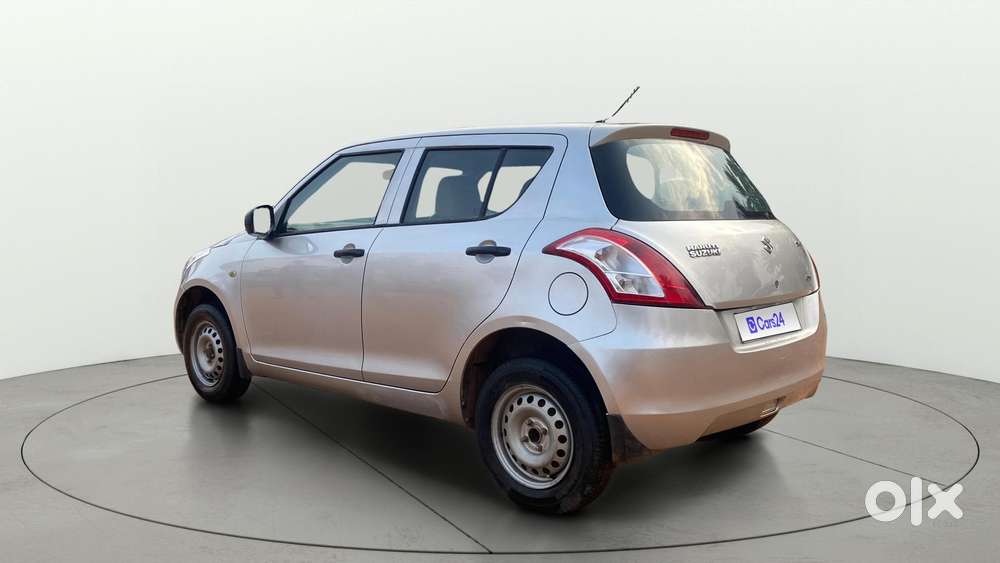 Maruti Suzuki Swift Lxi, 2015, Petrol