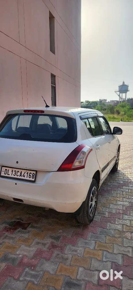 Maruti Swift Vxi 2012 Cng