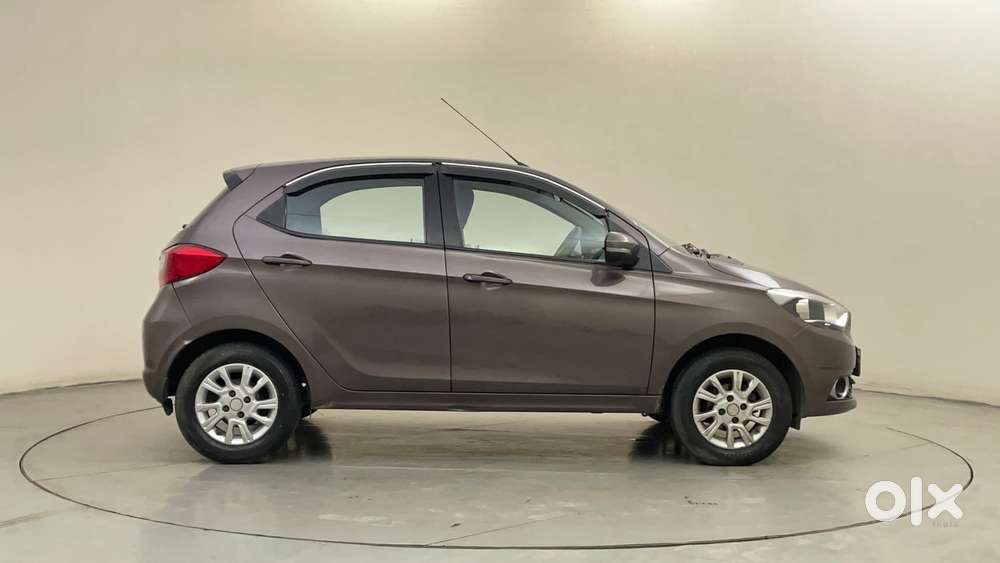 Tata Tiago Xza, 2018, Petrol