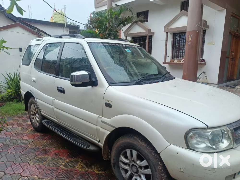 Tata Safari Dicor 2012