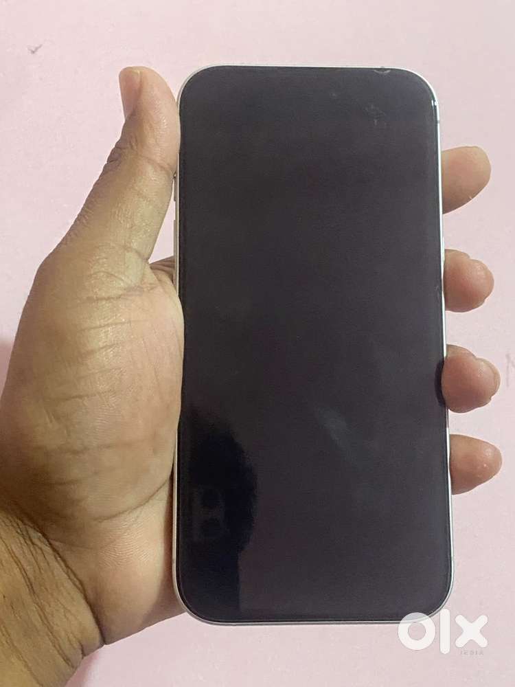 I phone 16 128 gb battery 100% bill, variable charging available