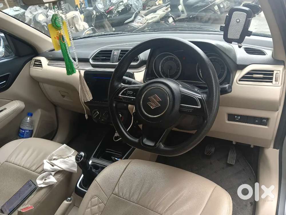 Maruti Suzuki Dzire 2022 Cng & Petrol 200000 Km Driven