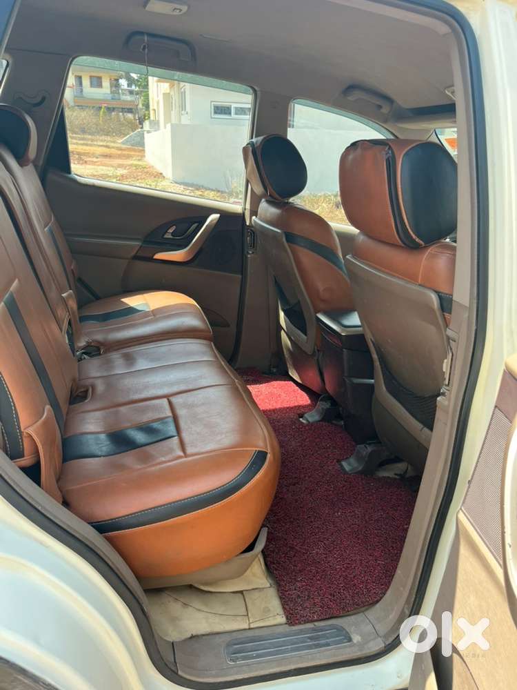 Mahindra Xuv500 2012