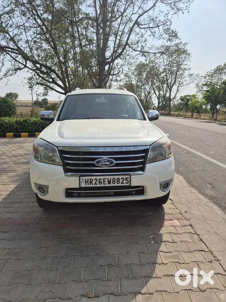 Ford Endeavour 2013 Diesel 105000 Km Driven At Good Condition New Tyre