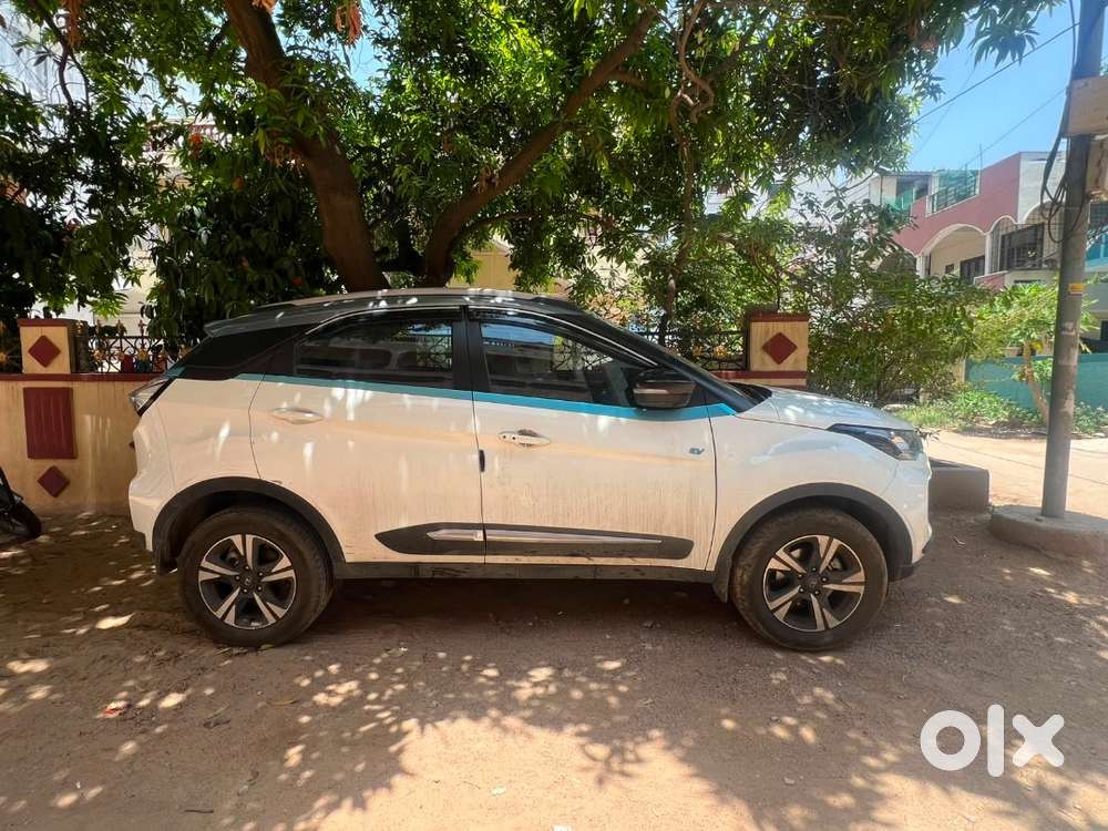 Tata Nexon Ev Max 2023 - Top End - Range 300km On Each Charge