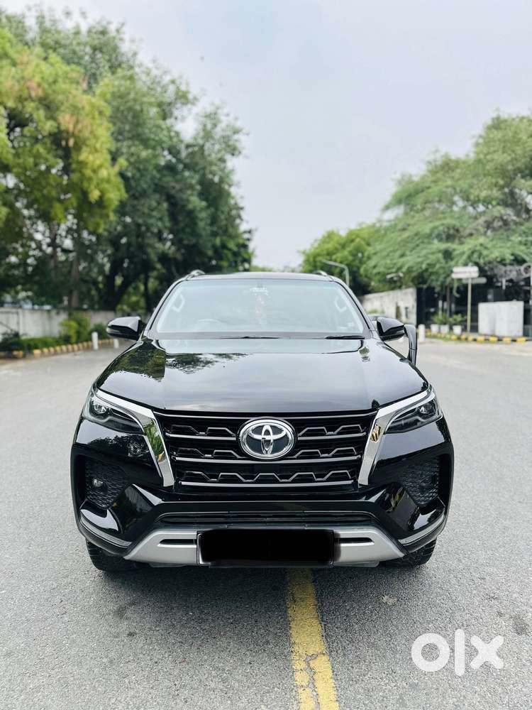 Toyota Fortuner 4x2 At 2.7 Petrol, 2025, Petrol