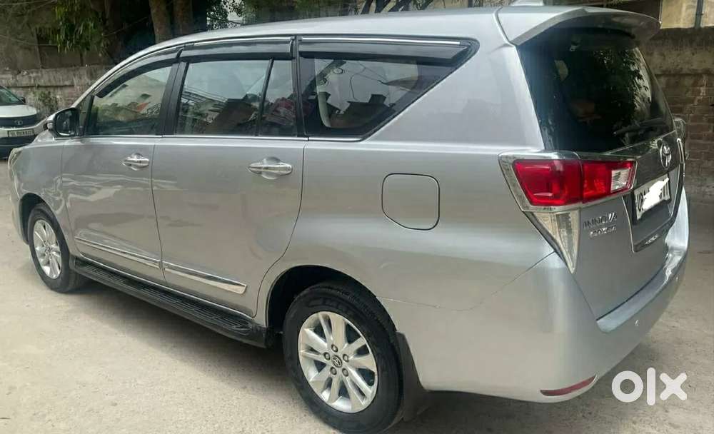 Toyota Innova Crysta [2020-ongoing] 2.4 Vx 7 Str, 2017, Diesel