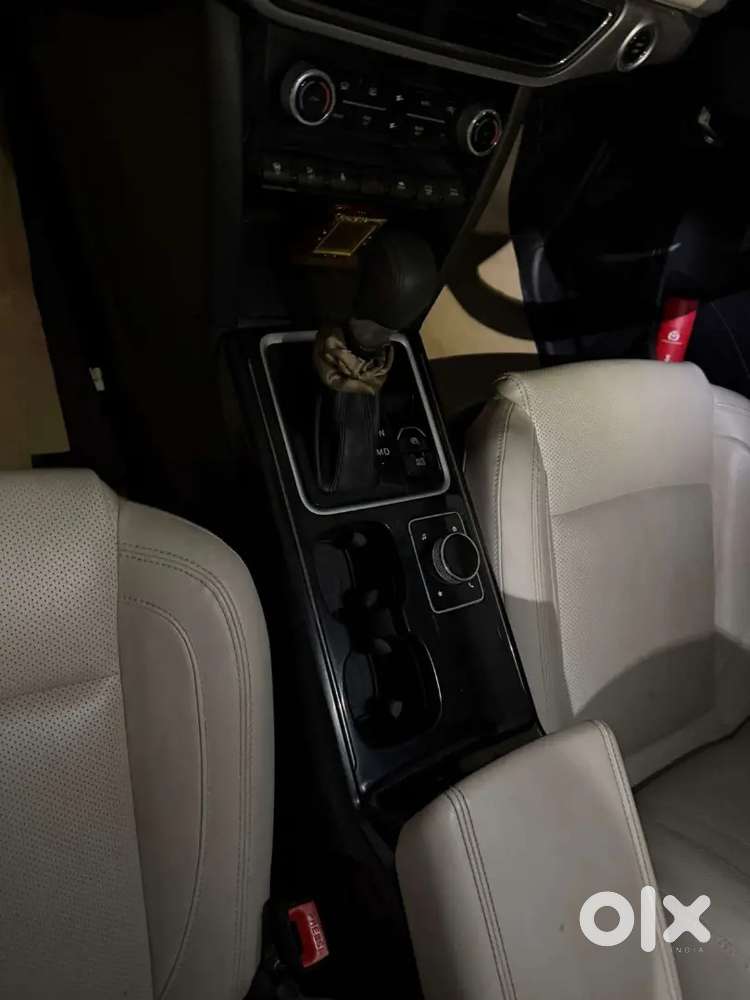 Mahindra Xuv700 Ax7 2024